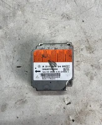 Mercedes-Benz E W211 Airbag control unit/module A2118209485 500407280350 D6V4G28A0