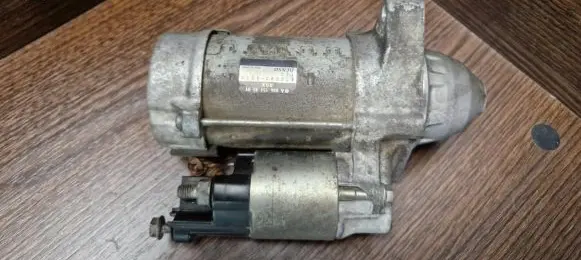 Mercedes-Benz Sprinter W906 Starter motor 0061514501