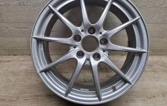 Mercedes-Benz B W246 W242 R17 alloy rim A2464010102