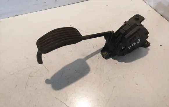 Volvo S70 V70 V70 XC Accelerator throttle pedal