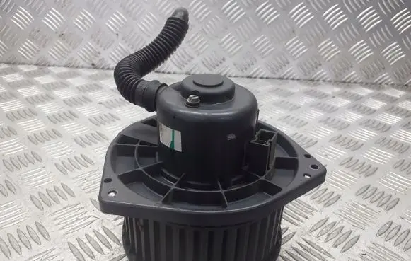 Suzuki Wagon R+ Front door blower motor EA310-30350