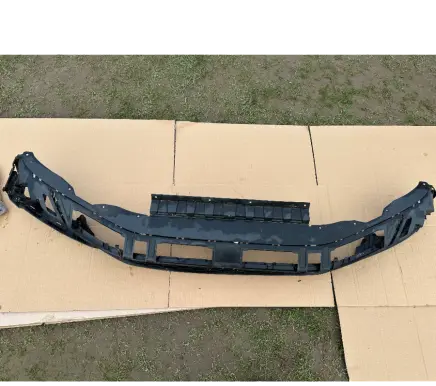 Volkswagen Tiguan Front bumper lip 5NA805903A
