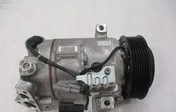 Nissan Patrol 260 Air conditioning (A/C) compressor (pump) 926007FY0A 92600 7FY0A