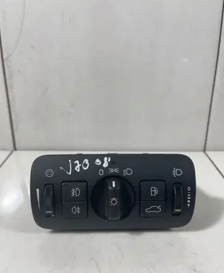 Volvo V70 Light switch 30739415