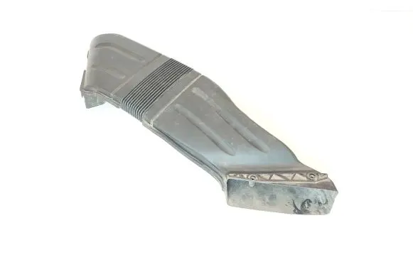 Audi A4 S4 B7 8E 8H Air intake duct part 8E0129618G 8E0129617D