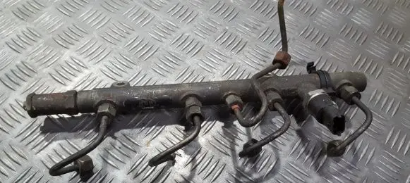 Renault Megane II Fuel main line pipe 7700114017 0445214024