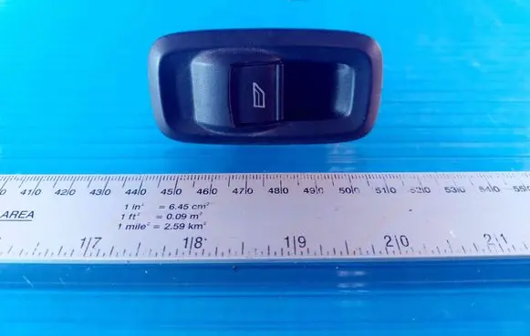 Ford Focus Electric window control switch 10073908