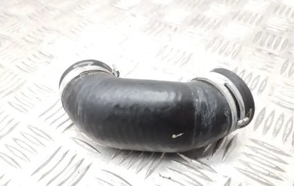 Audi Q3 8U Intercooler hose/pipe 04L131525A