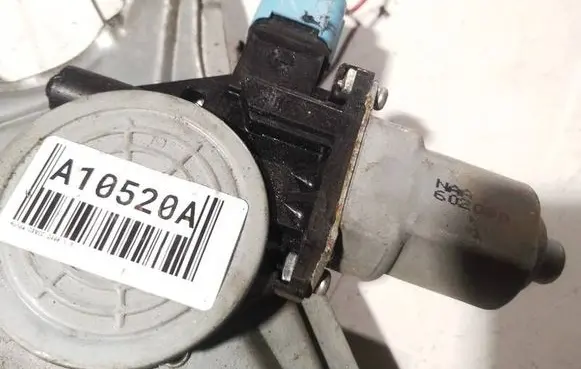 Honda Civic Front door window regulator motor 602090