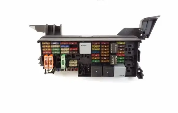 Mercedes-Benz ML W164 Fuse module A1645400272