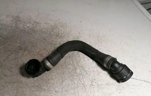 BMW X5 E70 Engine coolant pipe/hose 7557185