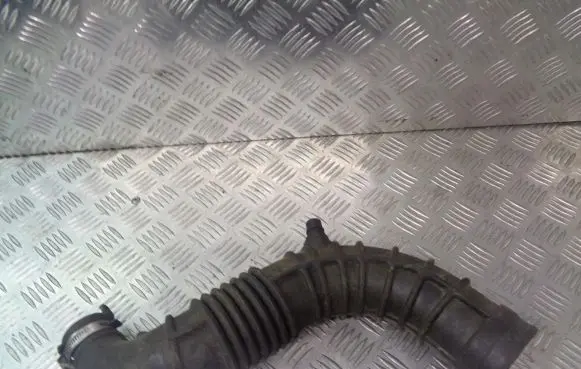 Renault Megane II Air intake hose/pipe