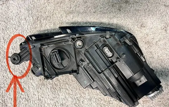 Audi A4 S4 B9 Headlight/headlamp mounting bracket 8W0998121