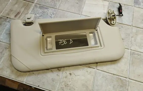Ford Focus Sun visor