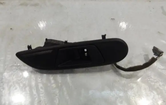 Ford Fiesta Front door interior handle 