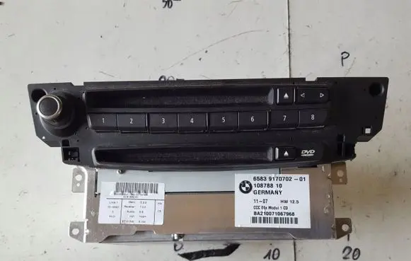Navigation unit CD/DVD player