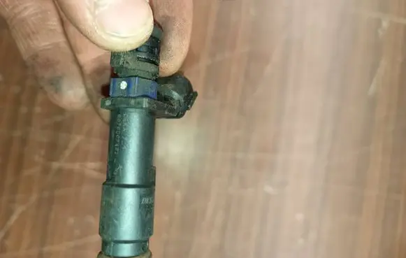Citroen C5 Fuel injector deka71
