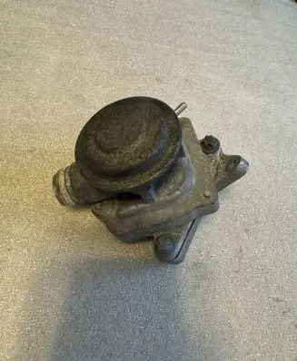 Mercedes-Benz ML W164 EGR valve A0021407460 0021407460