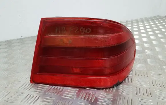 Mercedes-Benz E W210 Rear/tail lights A2109204464