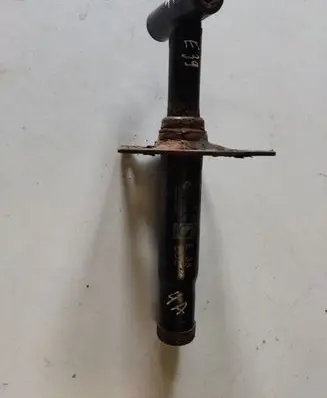 BMW 5 E39 Front bumper shock/impact absorber 8159359 51118159359