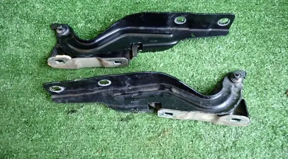 Jeep Compass Engine bonnet/hood hinges 