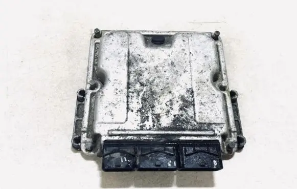 Renault Laguna II Engine control unit/module 0281010297 h0m8200048297