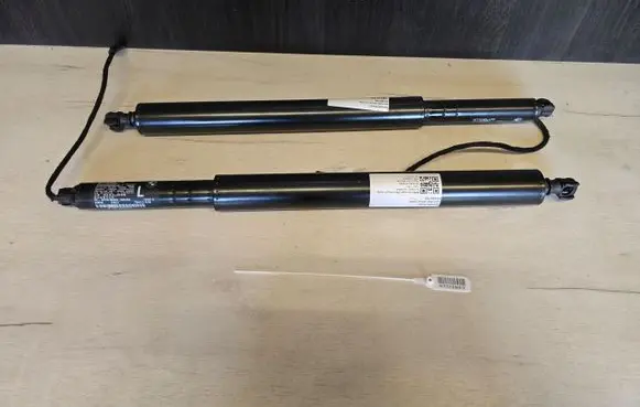 BMW iX Tailgate/trunk strut/damper 7954154