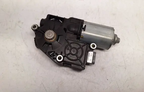 BMW 5 F10 F11 Sunroof motor/actuator 7316535 67617316535 67617193398