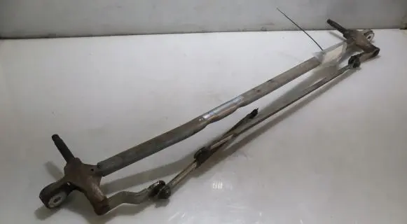 Nissan NV400 Front wiper linkage 