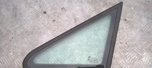 Ford Galaxy Front triangle window/glass 