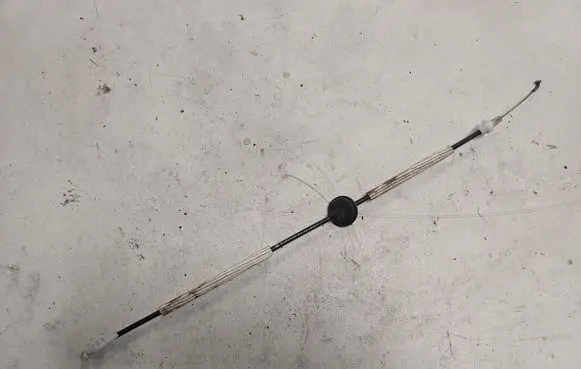 Volkswagen Touareg I Front door cable line 7L6837085