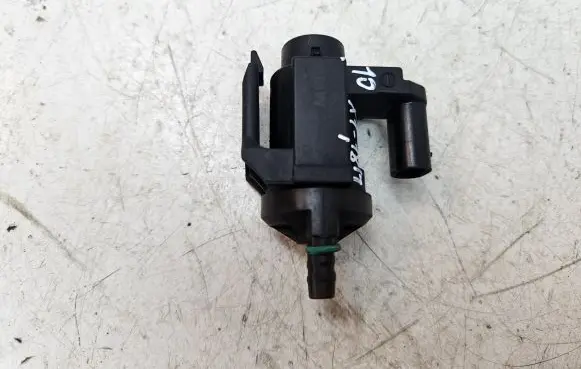 BMW X1 F48 F49 Vacuum valve 70478502