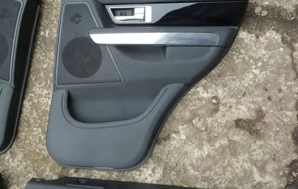 Land Rover Range Rover Sport L320 Rear door card panel trim