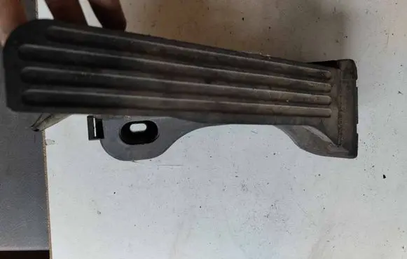 Skoda Octavia Mk2 (1Z) Accelerator throttle pedal 1K1721503