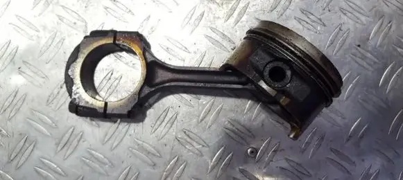 Renault Megane I Piston with connecting rod