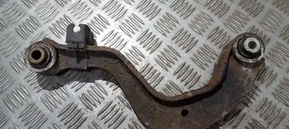 Rear upper control arm/wishbone