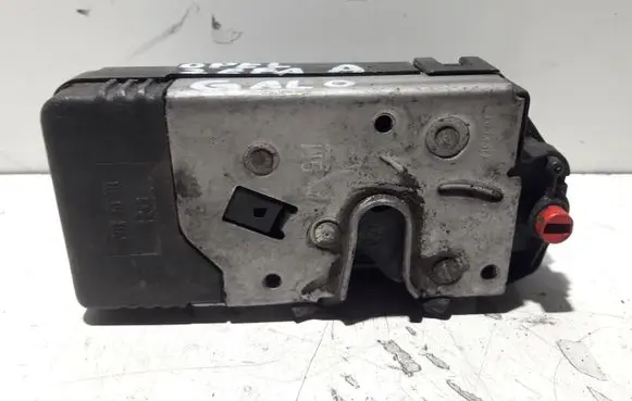 Opel Zafira A Rear door lock 24414135