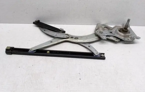 Volkswagen PASSAT B4 Front door manual window regulator 3A0837402B