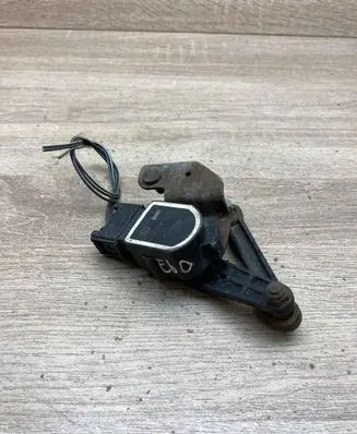 BMW 5 E60 E61 Headlight/headlamp level sensor 6776614 67766149 WITHPLUG