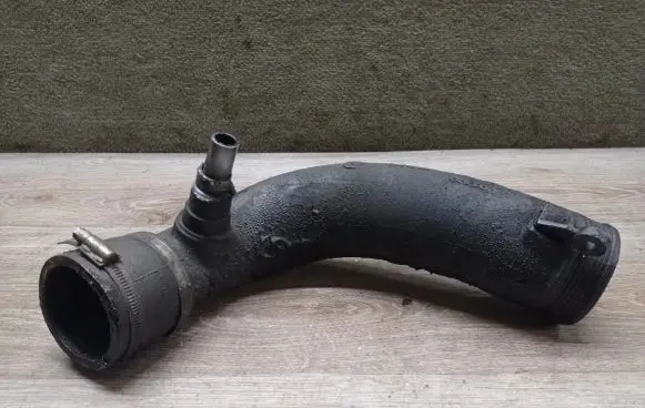 Volvo S60 Intercooler hose/pipe 30714430