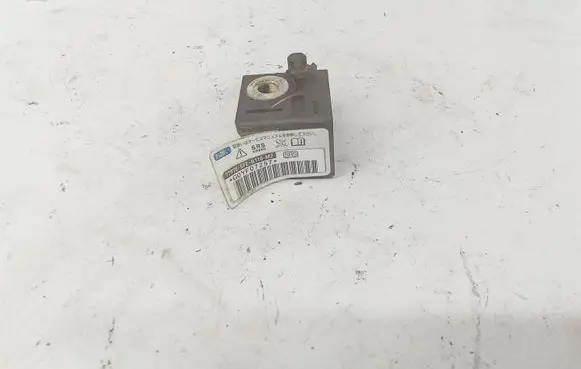 Honda FR-V Airbag deployment crash/impact sensor 77970SFEB110M2