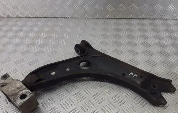 Volkswagen Golf Plus Front control arm
