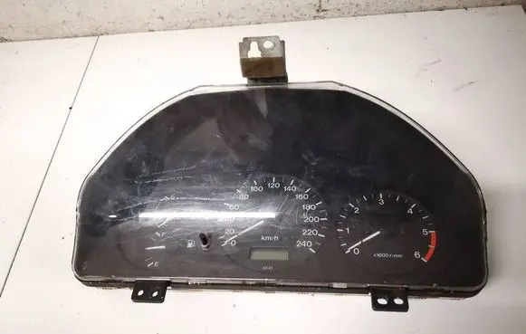 Mazda 626 Speedometer (instrument cluster) ge6ra