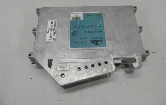 Volkswagen Golf III ABS control unit/module 1H0907379B