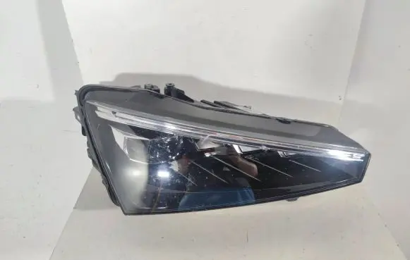 Skoda Scala Headlight/headlamp 657941016A 90176079