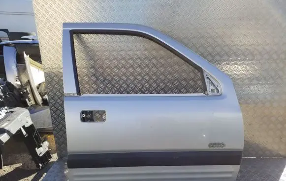 Opel Frontera B Front door