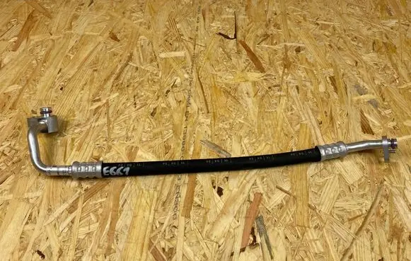 Air conditioning (A/C) pipe/hose