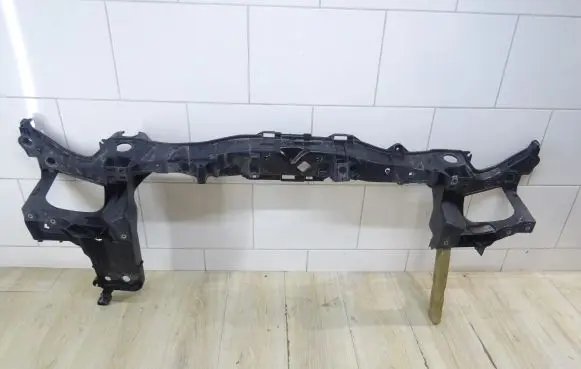 Renault Kangoo II Front bumper 8201130847