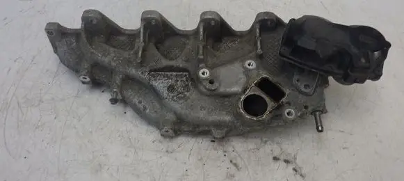 Opel Vivaro Intake manifold 140031243R