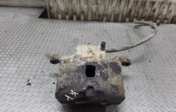 Mitsubishi Lancer Front brake caliper